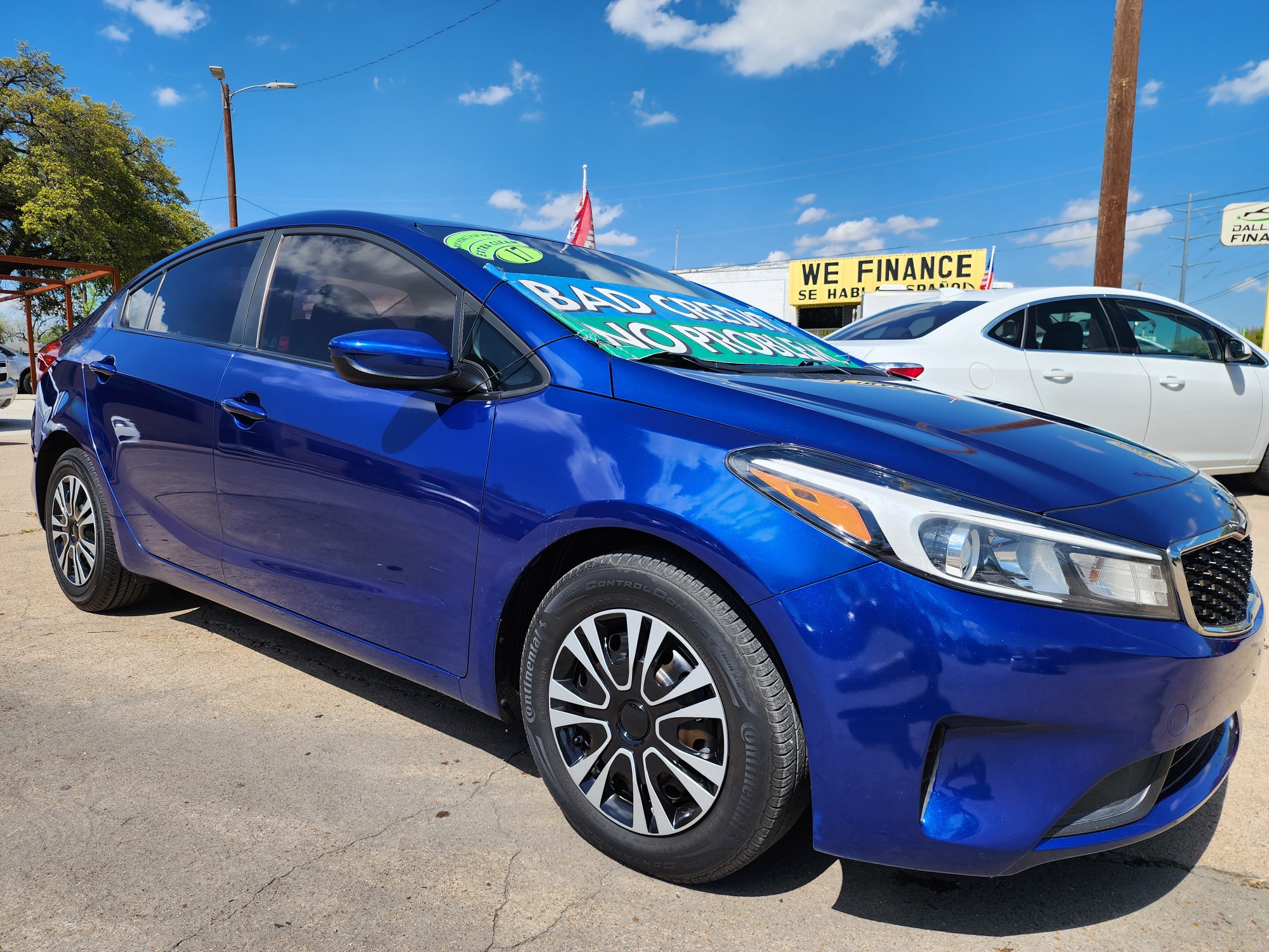 2017 Kia Forte LX (3KPFK4A75HE) with an 2.0L L4 DOHC 16V engine, AUTO transmission, located at 2660 S.Garland Avenue, Garland, TX, 75041, (469) 298-3118, 32.885551, -96.655602 - Welcome to DallasAutos4Less, one of the Premier BUY HERE PAY HERE Dealers in the North Dallas Area. We specialize in financing to people with NO CREDIT or BAD CREDIT. We need proof of income, proof of residence, and a ID. Come buy your new car from us today!! This is a Very clean 2017 KIA FORTE L - Photo #1